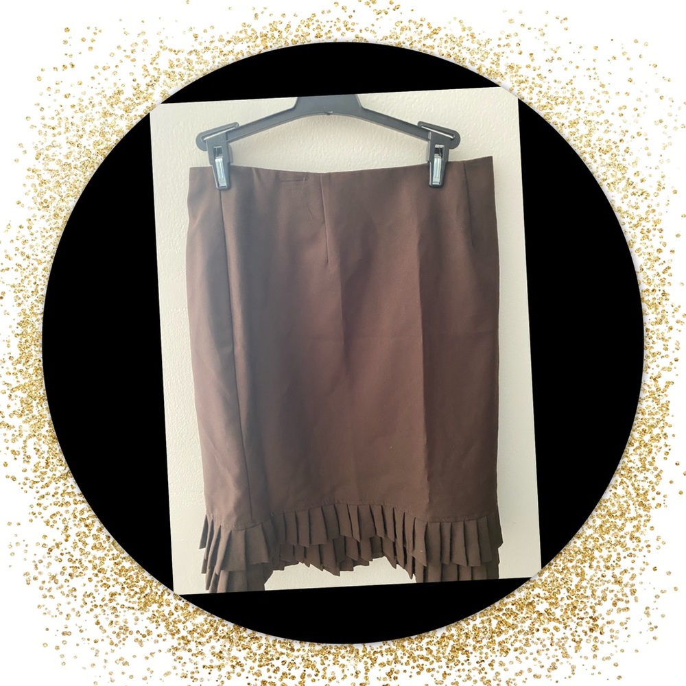 Brown skirt